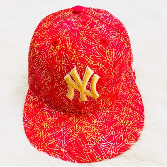 New Era Other - ⭐️RARE⭐️ New era New York Yankees fitted hat